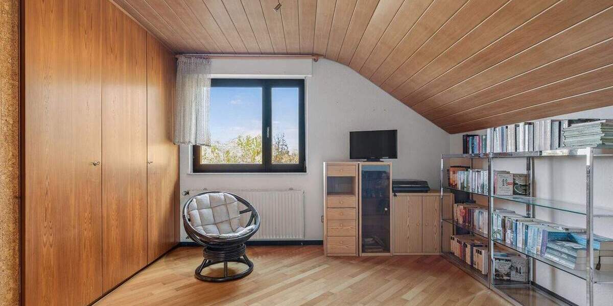 Einfamilienhaus Waldbronn / Etzenrot Etzenrot - 9 Zimmer, 252 m&sup2;, 895.000&euro; | Angebot:25681034