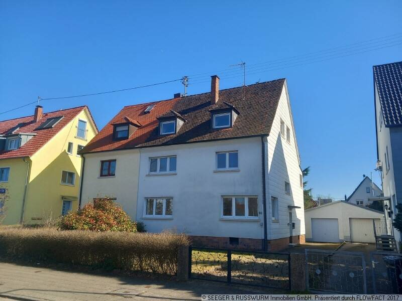 Ein Zweifamilienhaus mit Ausbaureserve und idyllischem Gartengrundstück
