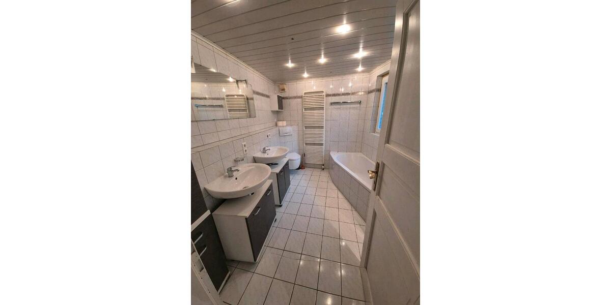 Einfamilienhaus Kämpfelbach - 8 Zimmer, 186 m&sup2;, 539.000&euro; | Angebot:24819833