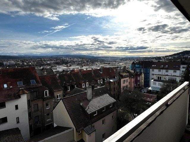 Etagenwohnung Pforzheim Nordstadt - 5 Zimmer, 137 m&sup2;, 325.000&euro; | Angebot:25880164