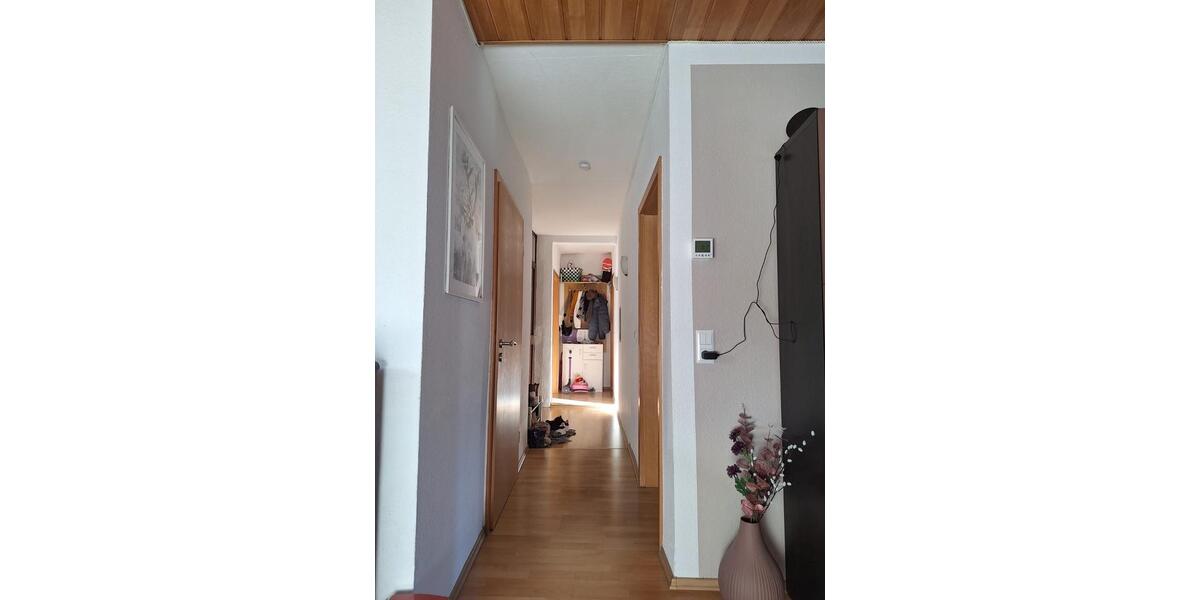 Dachgeschoßwohnung Königsbach-Stein Stein - 3 Zimmer, 76 m&sup2;, 700&euro; | Angebot:25765787