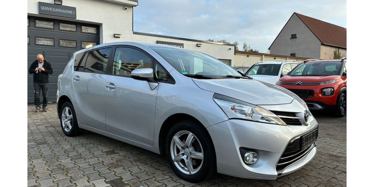 Toyota Verso 250.000 km 4.990 &euro; Landau 76879