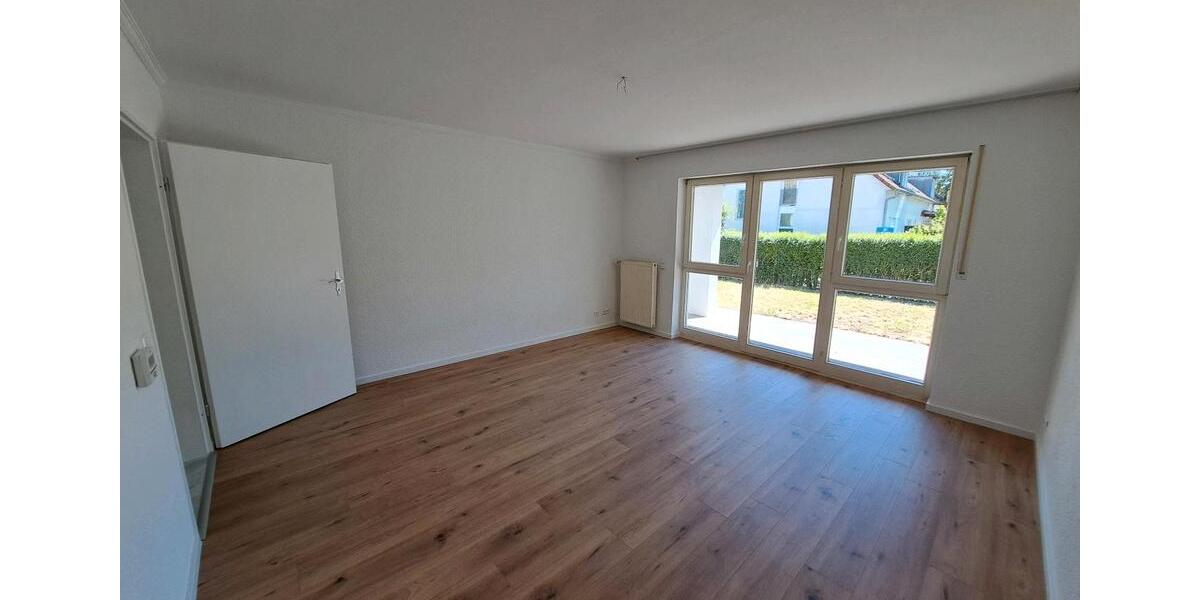 Bungalow Landau in der Pfalz - 8 Zimmer, 219 m&sup2;, 2.490&euro; | Angebot:26445773