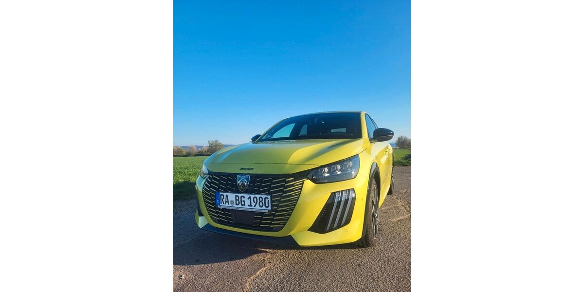 Peugeot 208 8.800 km 24.500 &euro; Rheinstetten 76287