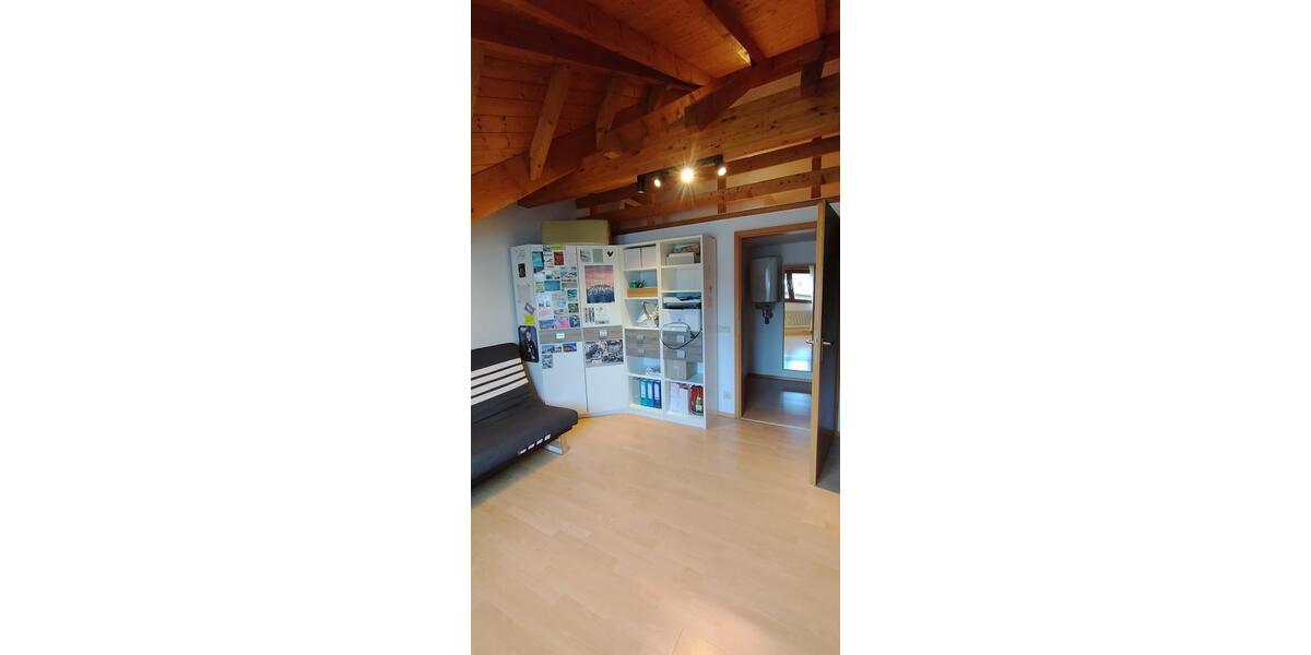 Dachgeschoßwohnung Karlsbad - 4 Zimmer, 1.250&euro; | Angebot:22982345