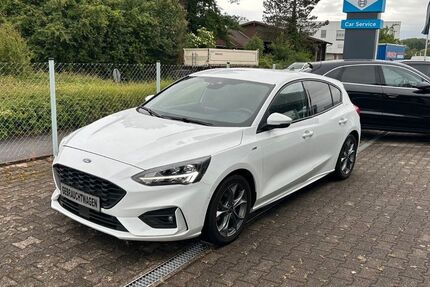 Ford Focus 58.900 km 17.450 € Königsbach-Stein 75203