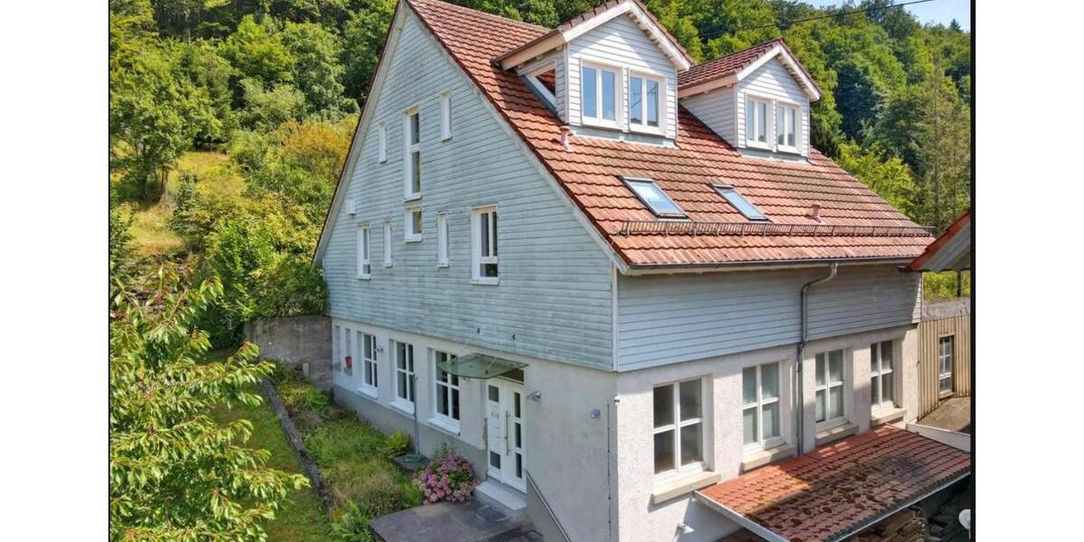 Einfamilienhaus Neuenbürg - 7 Zimmer, 252 m&sup2;, 595.000&euro; | Angebot:26870752