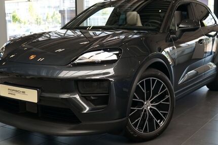 Porsche Macan 8.900 km 89.890 € Landau 76829
