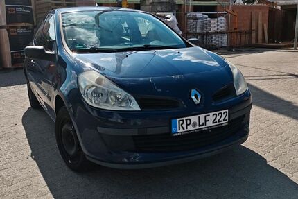 Renault Clio 195.000 km 1.100 &euro; Römerberg 67354