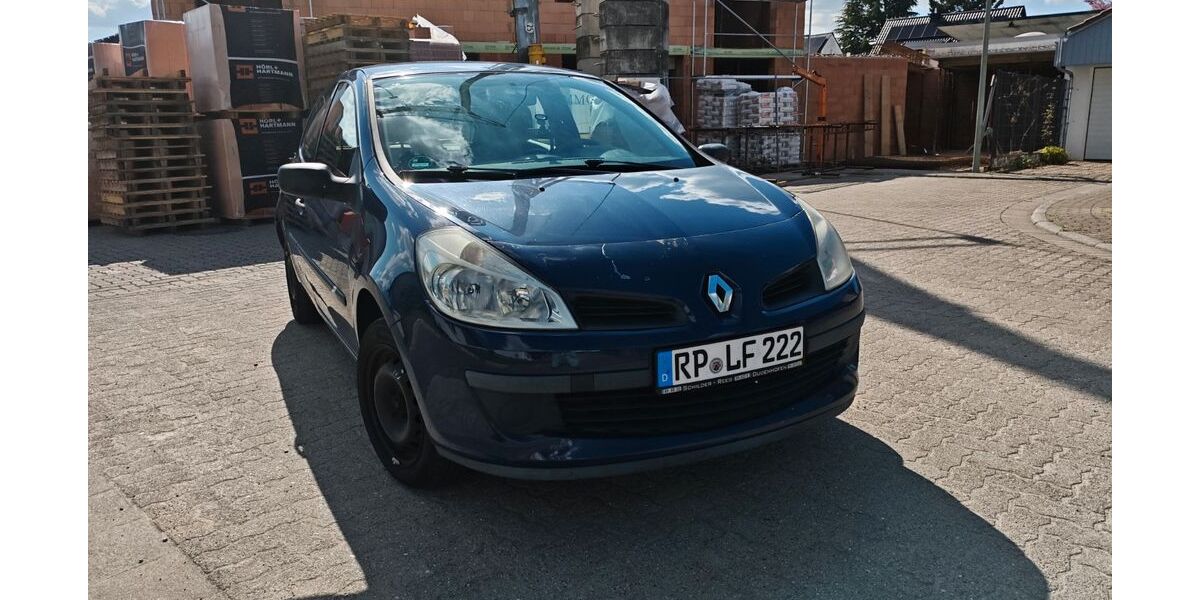 Renault Clio 195.000 km 1.100 &euro; Römerberg 67354