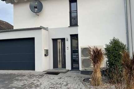 Haus Malsch - 9 Zimmer, 240 m&sup2;, 755.000&euro; | Angebot:26333426