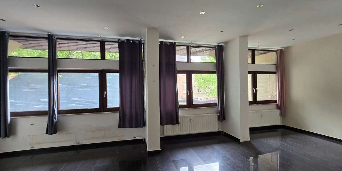 Etagenwohnung Pforzheim Weststadt - 3 Zimmer, 117 m&sup2;, 167.000&euro; | Angebot:26693829