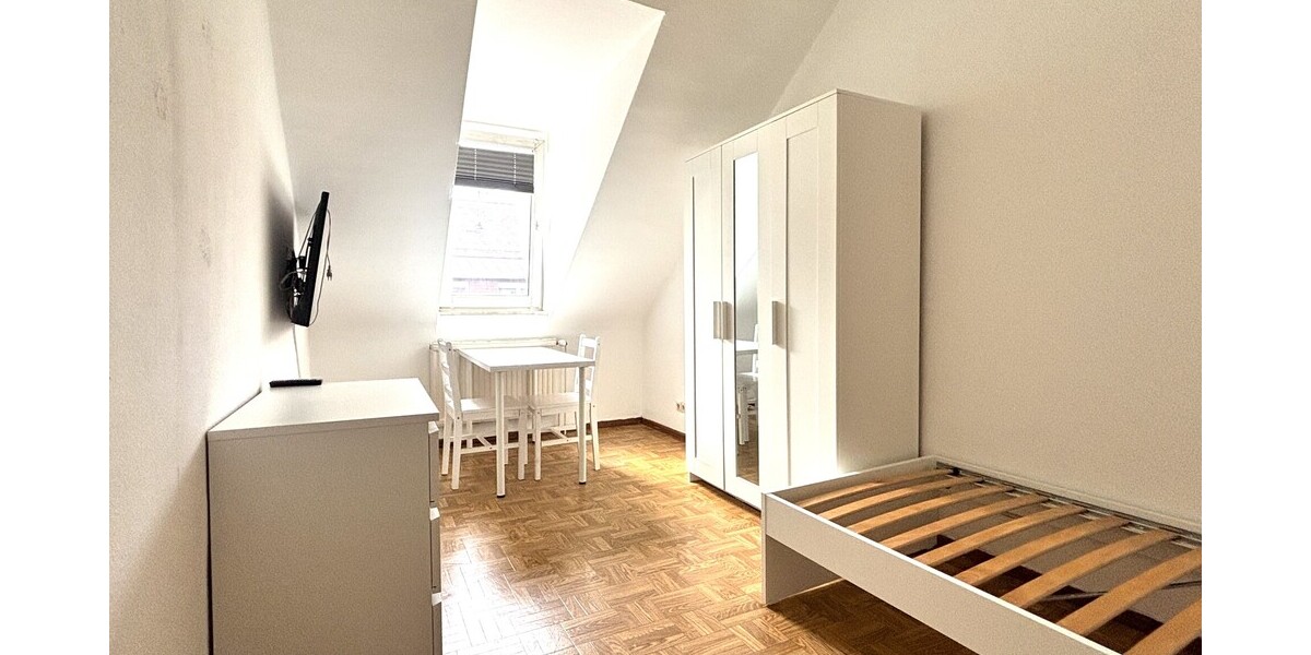 Zentrales Wohnen: Zimmer in möblierter 2-Zimmer Frauen WG - Etagenwohnung Karlsruhe Südstadt | Angebot:27437685