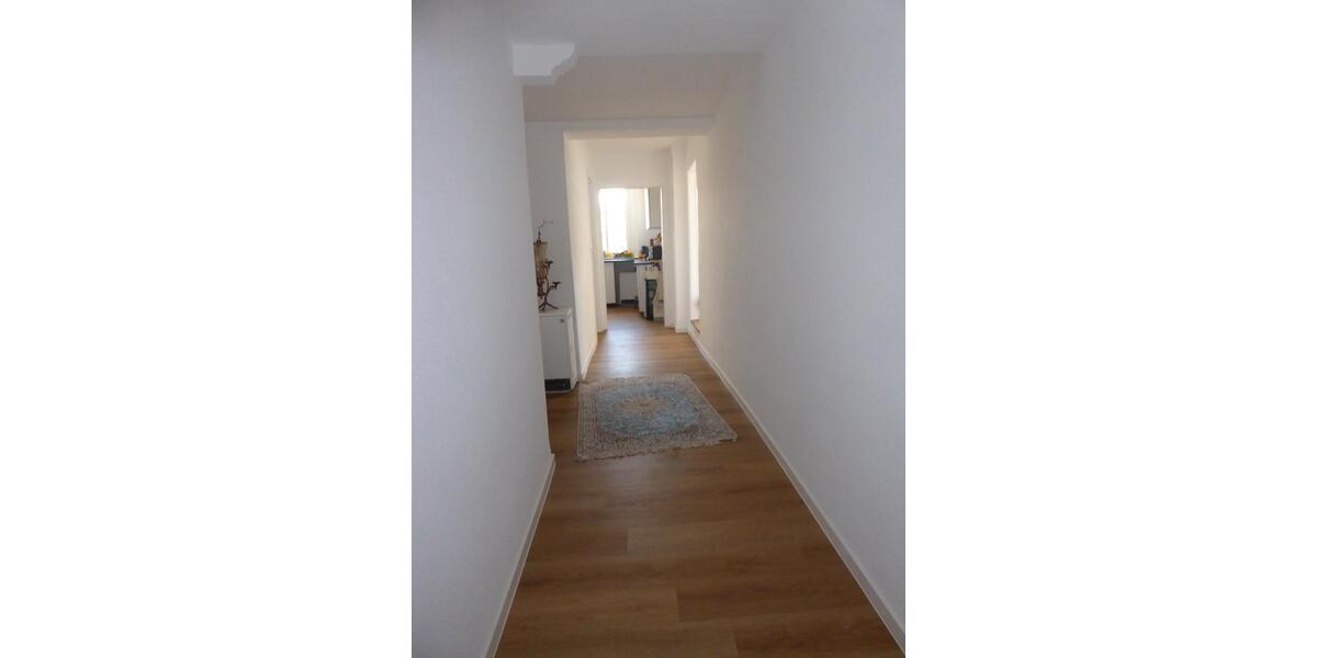 Etagenwohnung Gernsbach - 5 Zimmer, 145 m&sup2;, 1.250&euro; | Angebot:26137203
