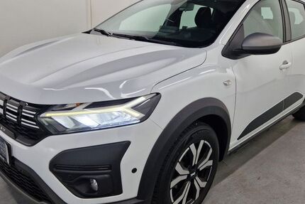 Dacia Sandero 49.950 km 16.450 € Landau 76829