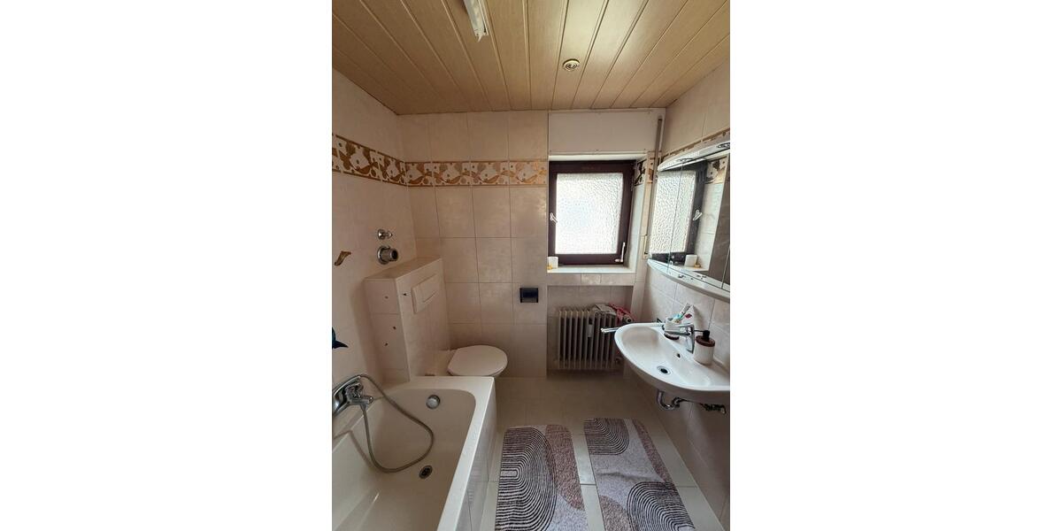 Etagenwohnung Rastatt - 2.5 Zimmer, 85 m&sup2;, 1.200&euro; | Angebot:26412569