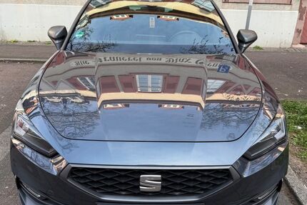 Seat Leon 52.000 km 18.299 &euro; Karlsruhe 76229
