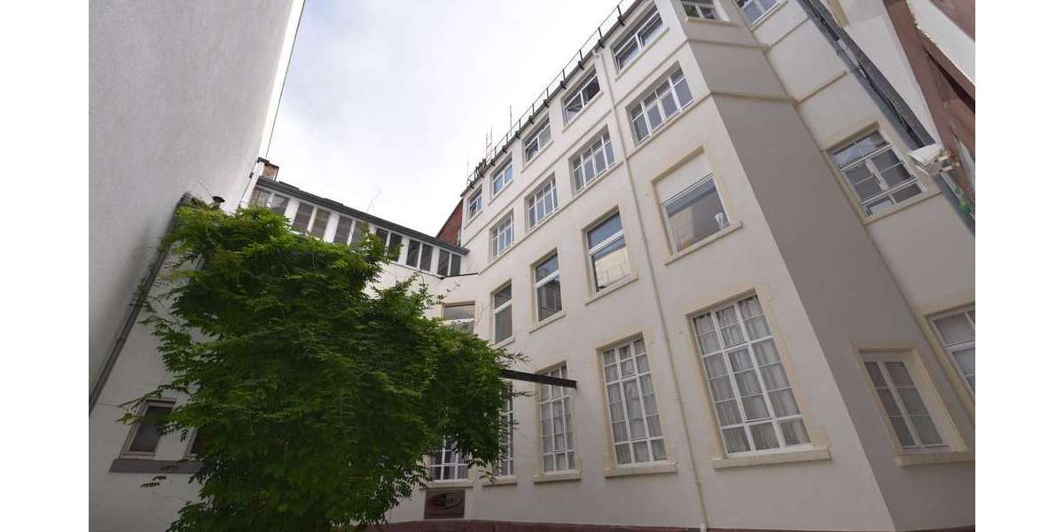 Etagenwohnung Pforzheim Innenstadt - 5 Zimmer, 160 m&sup2;, 1.465&euro; | Angebot:26297747