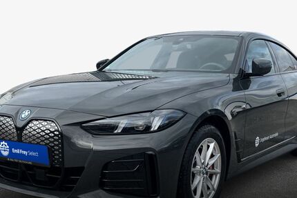 BMW i4 2.602 km 64.460 &euro; Karlsruhe 76227