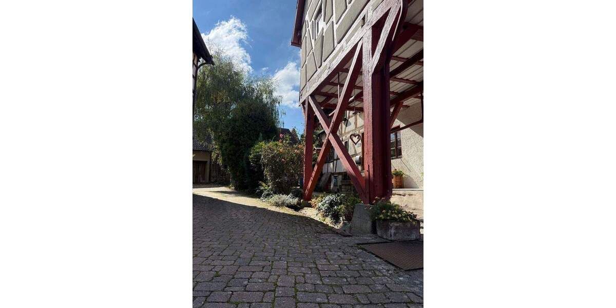 Einfamilienhaus Oberderdingen - 7 Zimmer, 188 m&sup2;, 419.000&euro; | Angebot:25657356