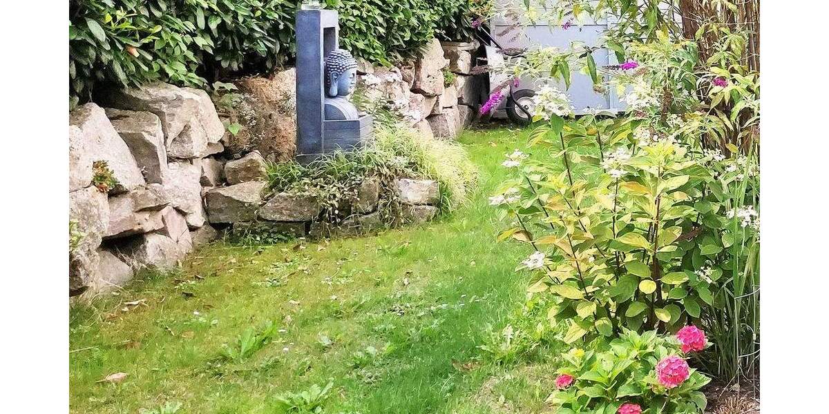 Einfamilienhaus Waldbronn / Busenbach Busenbach - 7 Zimmer, 226 m&sup2;, 989.000&euro; | Angebot:25815001