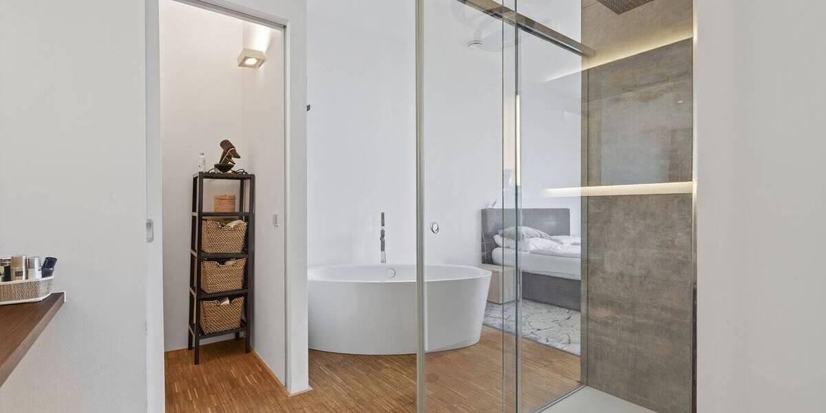 Etagenwohnung Karlsruhe Innenstadt-Ost - 3 Zimmer, 140 m&sup2;, 980.000&euro; | Angebot:25680900