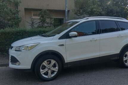 Ford Kuga 155.000 km 10.200 € Ispringen 75228