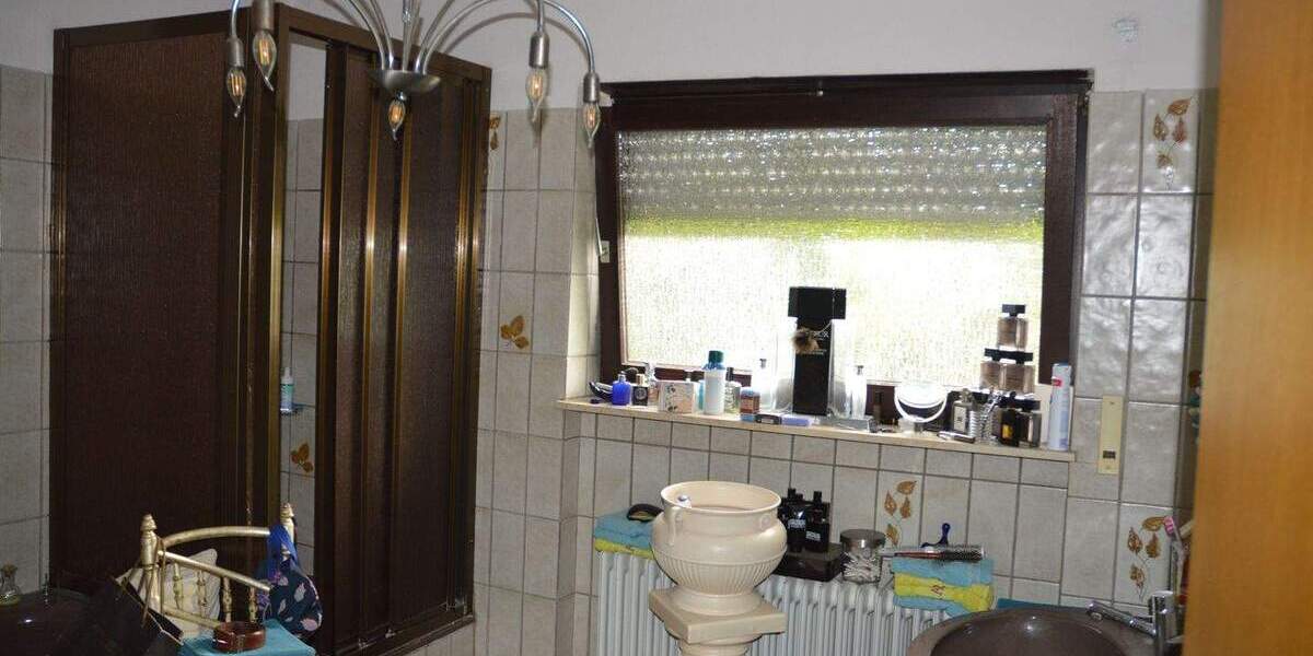 Mehrfamilienhaus, Wohnhaus Remchingen- Nöttingen Nöttingen - 7 Zimmer, 185 m&sup2;, 449.000&euro; | Angebot:25708092