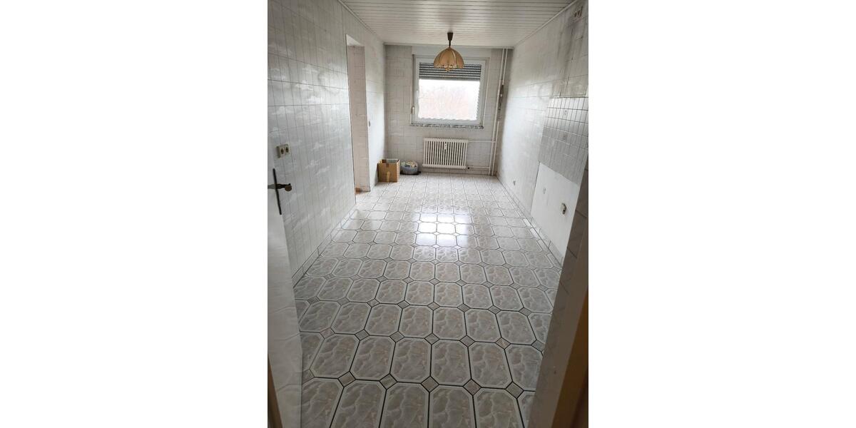 Etagenwohnung Pforzheim Eutingen - 3.5 Zimmer, 84 m&sup2;, 270.000&euro; | Angebot:25145920