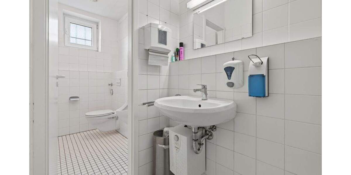 Gewerbeobjekt Karlsruhe Innenstadt-West - 1 Zimmer, 329 m&sup2;, 3.780&euro; | Angebot:25688159