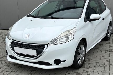 Peugeot 208 131.970 km 3.899 € Kandel 76870