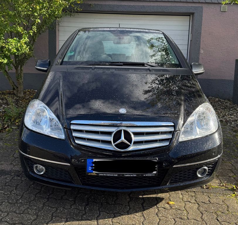 Mercedes-Benz A 180 208.582 km 3.700 € Hagenbach 76767