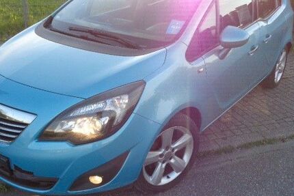 Opel Meriva 196.000 km 2.000 &euro; Muggensturm 76437