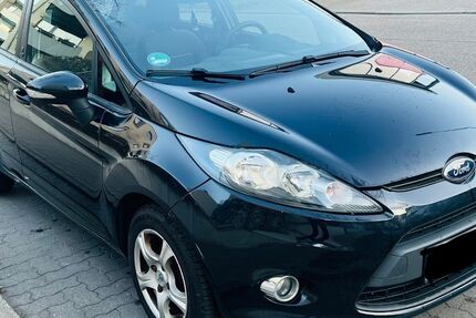 Ford Fiesta 155.642 km 3.600 &euro; Karlsruhe 76133
