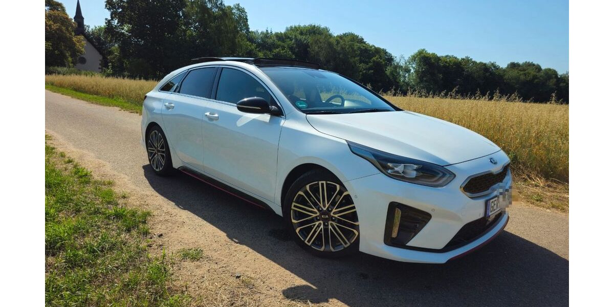 Kia pro ceed / ProCeed 92.200 km 20.490 &euro; Hatzenbühl 76770