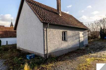 Halle in Knittlingen 512 € 45 m²