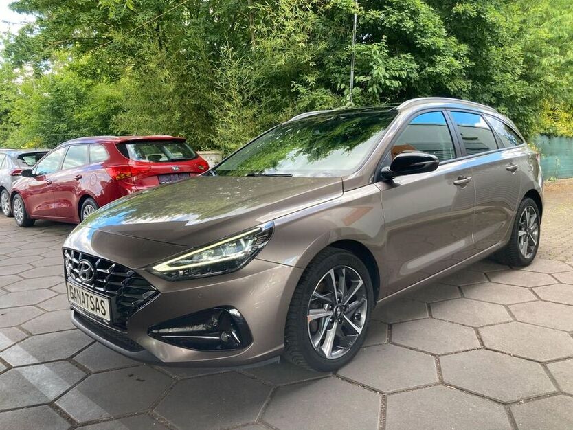 i30