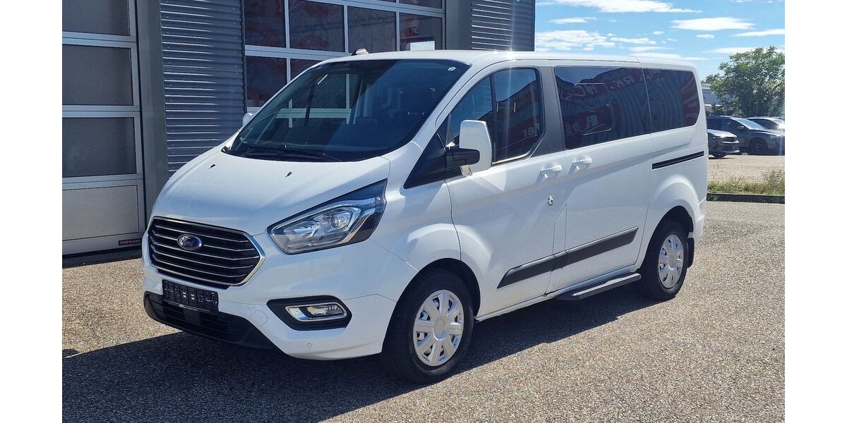 Ford Tourneo Custom 60.000 km 31.499 € Landau 76829