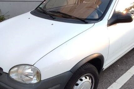 Opel Corsa 98.300 km 1.699 &euro; Pforzheim/Brötzingen 75172