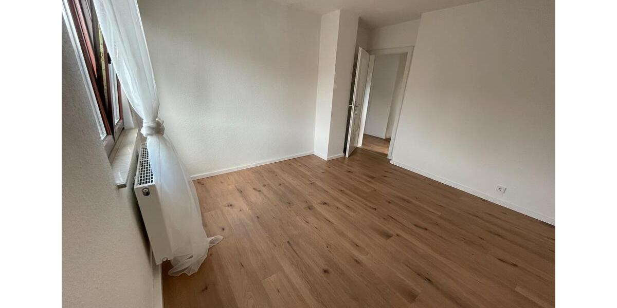 Dachgeschoßwohnung Karlsruhe Neureut - 1 Zimmer, 18 m&sup2;, 420&euro; | Angebot:25402495