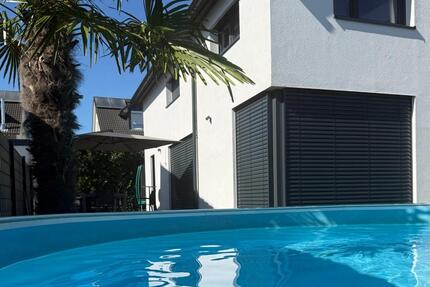 Freistehendes Architektenhaus mit Pool in Stutensee Friedrichstal 5 zimmer