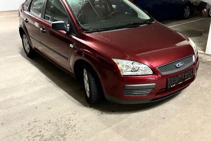 Ford Focus 132.727 km 3.000 € Gaggenau 76571