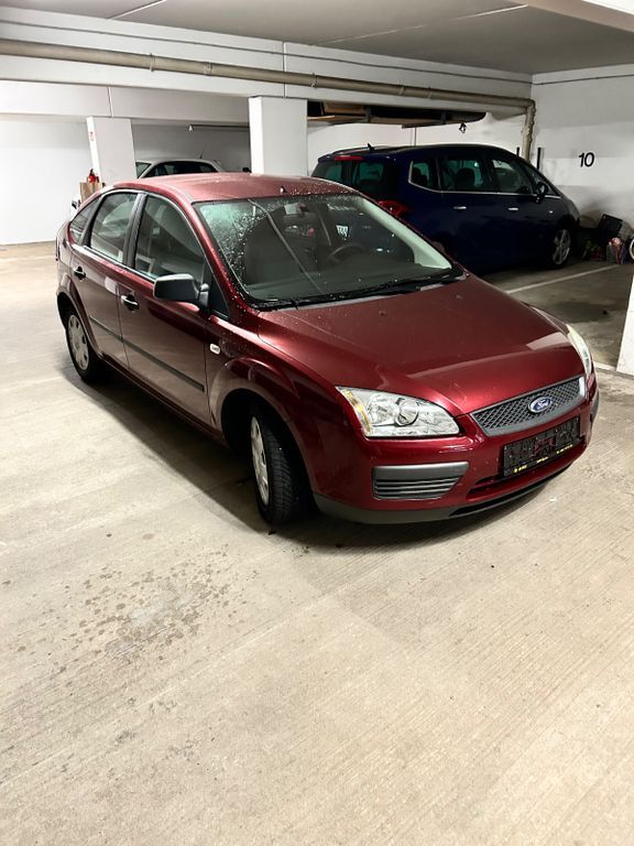 Ford Focus 132.727 km 3.000 € Gaggenau 76571