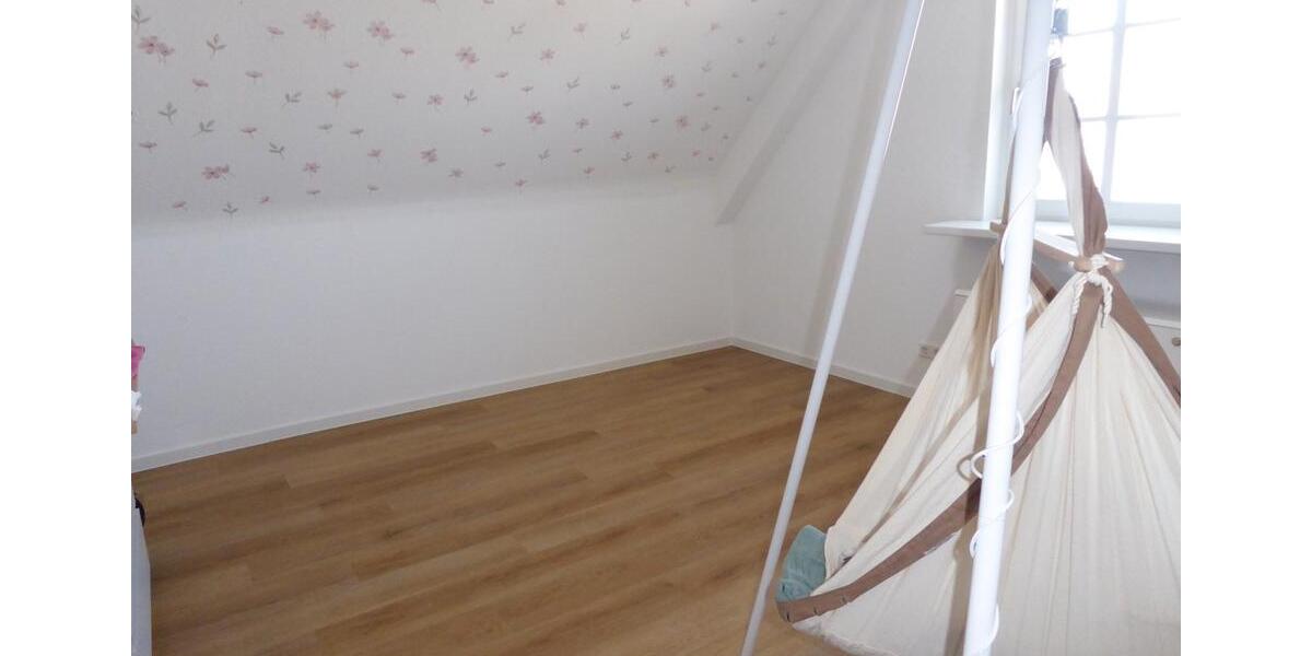 Etagenwohnung Gernsbach - 5 Zimmer, 145 m&sup2;, 1.250&euro; | Angebot:26137203