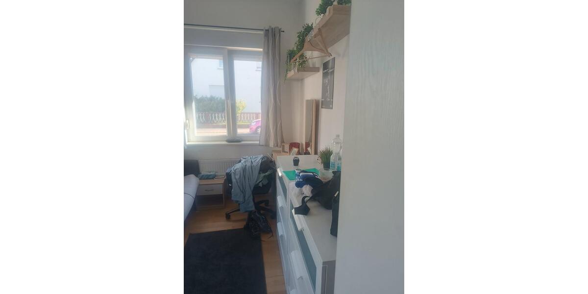 Erdgeschoßwohnung Stutensee - 3 Zimmer, 112 m&sup2;, 1.350&euro; | Angebot:26367605