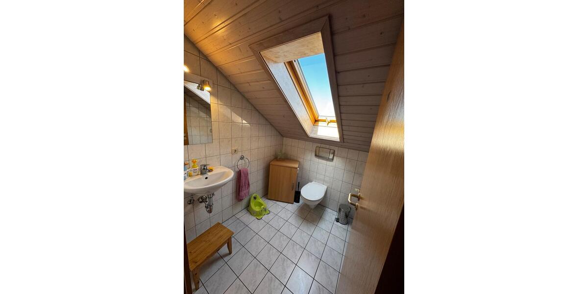 Dachgeschoßwohnung Ölbronn-Dürrn Dürrn - 4 Zimmer, 113 m&sup2;, 980&euro; | Angebot:26030765
