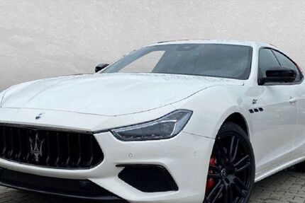 Maserati Ghibli 18.500 km 54.999 € Karlsruhe 76187