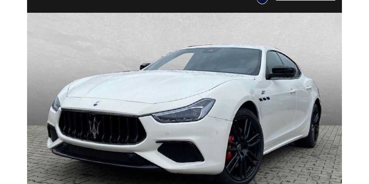 Maserati Ghibli 18.500 km 54.999 &euro; Karlsruhe 76187
