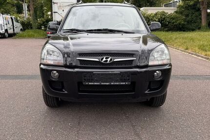 Hyundai TUCSON 200.700 km 3.900 &euro; Karlsruhe 76185