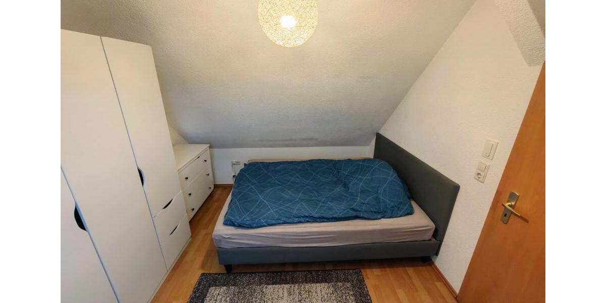 Dachgeschoßwohnung Pfinztal - 2 Zimmer, 34 m&sup2;, 570&euro; | Angebot:25892338